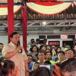 Prabowo Subianto Berjanji Tak Tinggalkan Pengungsi Tapsel: Pemerintahmu Akan Bersama Kalian