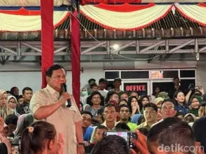 Prabowo Subianto Berjanji Tak Tinggalkan Pengungsi Tapsel: Pemerintahmu Akan Bersama Kalian