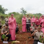 Upacara Kenaikan Pangkat Polres Bogor Diwarnai Aksi Tanam Pohon Empati Bencana