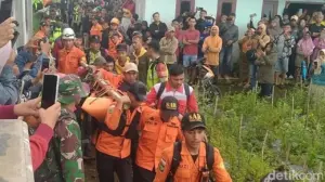 Syafiq Ali Ditemukan Tewas di Gunung Slamet Setelah 17 Hari Hilang, Proses Evakuasi Penuh Haru