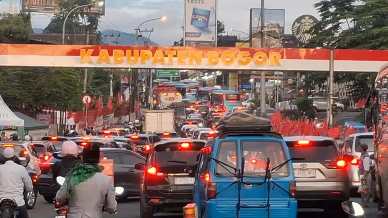 Arus Balik Puncak Bogor Normal Dua Arah, Rekayasa One Way Jakarta Berakhir