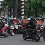 Polisi Tindak Tegas Pengendara Lawan Arah di Lebak Bulus, Beberapa Pengendara Marah dan Ngeyel