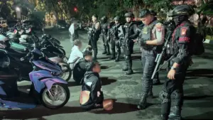 Polisi Gagalkan Tawuran dan Balap Liar di Jaktim, Sita Panah dan Celurit