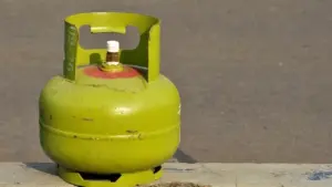 Polisi Gerebek Lokasi Pengoplosan LPG Ilegal di Bogor, Dua Pelaku Diringkus