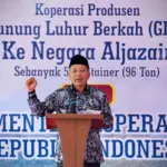 Menkop Ferry Juliantono Lepas Ekspor 96 Ton Kopi Subang ke Pasar Aljazair