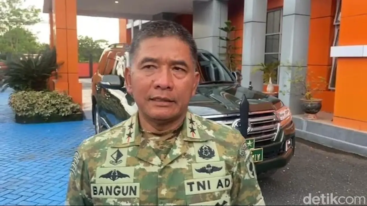 Helikopter TNI AU Pantau Titik Api Diduga Lokasi Jatuhnya Pesawat ATR di Maros
