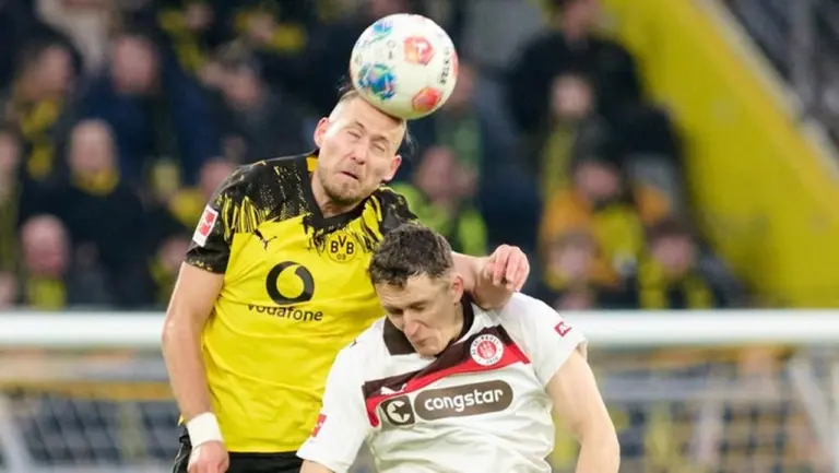 Borussia Dortmund Raih Kemenangan Dramatis 3-2 atas St. Pauli di Bundesliga