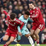 Liverpool Ditahan Imbang Burnley 1-1, Penalti Szoboszlai Gagal Beri Kemenangan