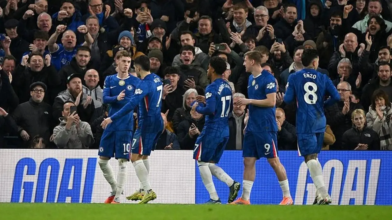 Chelsea Bungkam Brentford 2-0 Berkat Gol Palmer dan Joao Pedro