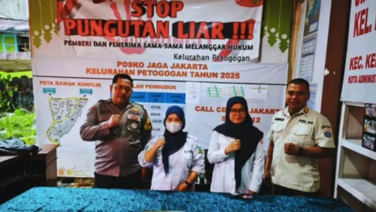 Antisipasi Banjir, Polres Jaksel Sinergi Kelurahan dan Warga di Posko Petogogan