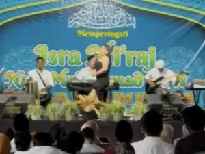 Biduan Joget di Panggung Isra Mikraj Banyuwangi, Panitia Akui dan Minta Maaf