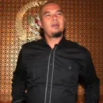 Ahmad Dhani Sambut Peran Kakek Muda, Siapkan Panggilan ‘Kiki’ untuk Cucu Pertama