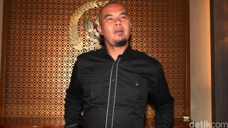 Ahmad Dhani Sambut Peran Kakek Muda, Siapkan Panggilan ‘Kiki’ untuk Cucu Pertama