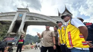 Andre Rosiade Apresiasi Perbaikan Jalan Lembah Anai Dikebut, Target Tuntas Juli 2026