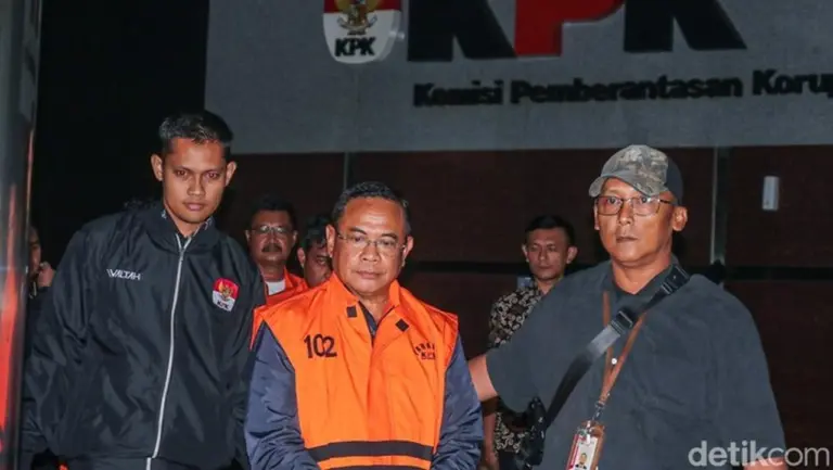 Bupati Pati Sudewo Jadi Tersangka Pemerasan Rp 2,6 Miliar dalam OTT KPK