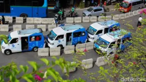 Sopir JakLingko Dipecat Transjakarta Usai Viral Maki Penumpang