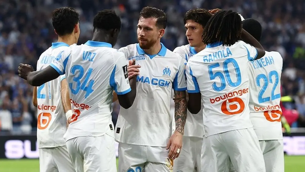 Roberto De Zerbi: Marseille Akan Bermain Menyerang Lawan Liverpool di Liga Champions