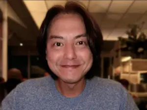 Roger Danuarta Fokus Bisnis Live Shopping dan Kedai Kopi di 2026, Selektif Ambil Tawaran Sinetron