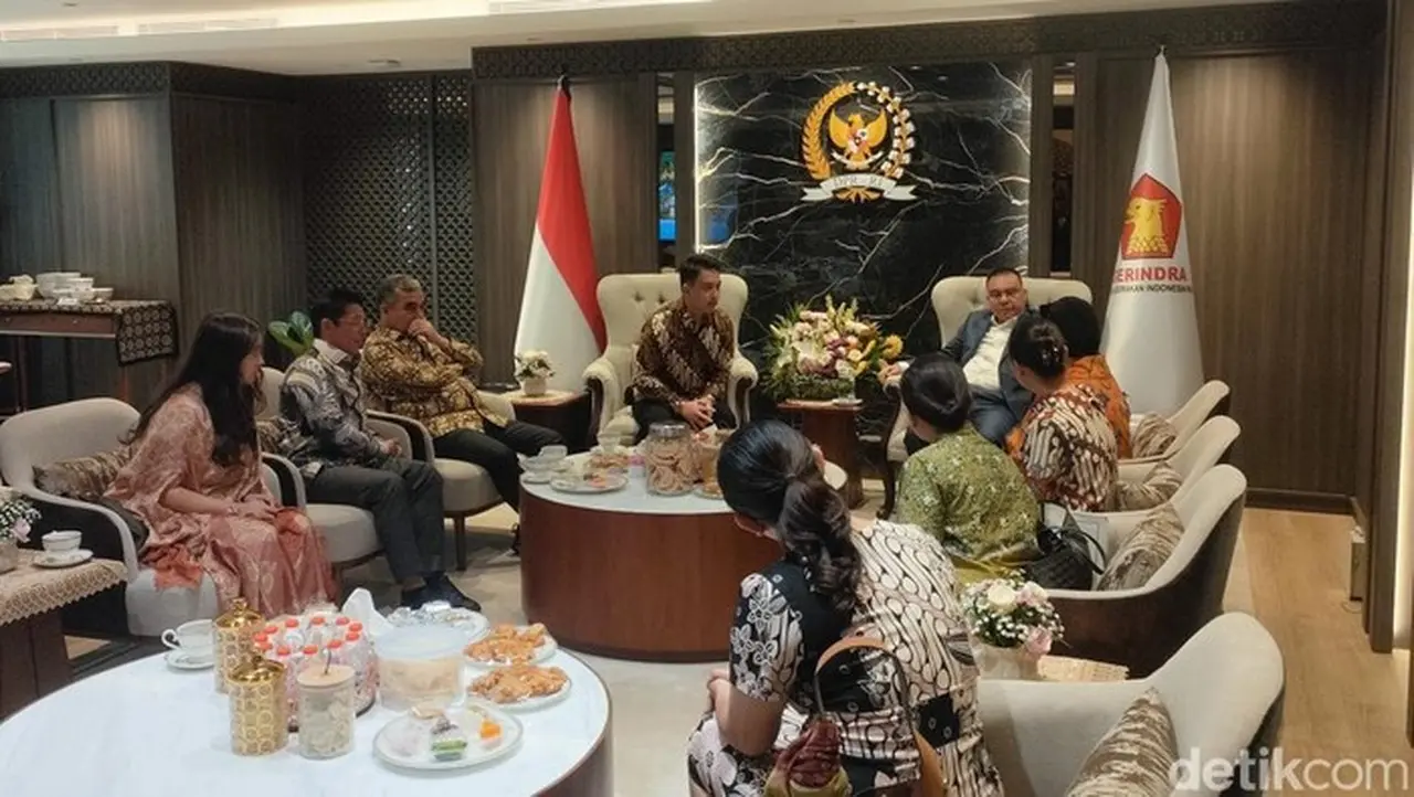 Paku Buwono XIV Temui Dasco Bahas Konflik dan Pengelolaan Keraton Solo