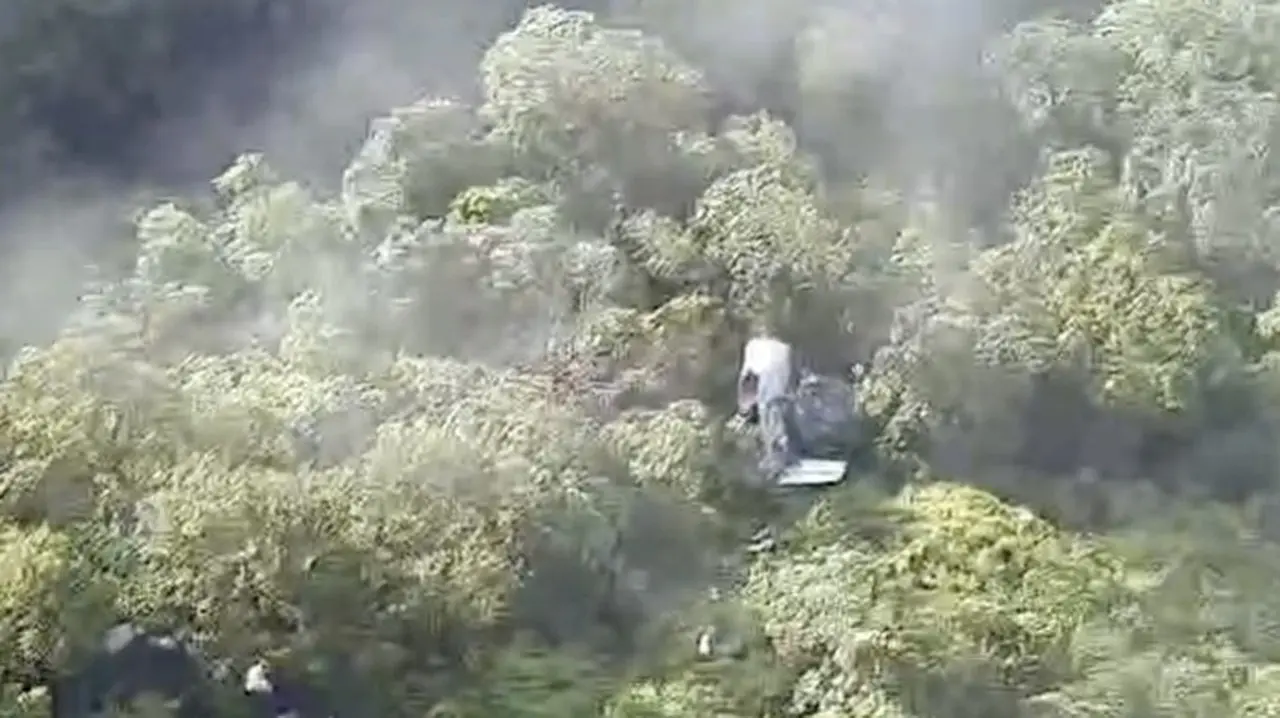 Black Box Pesawat ATR 42-500 yang Jatuh di Pangkep Berhasil Ditemukan Tim SAR