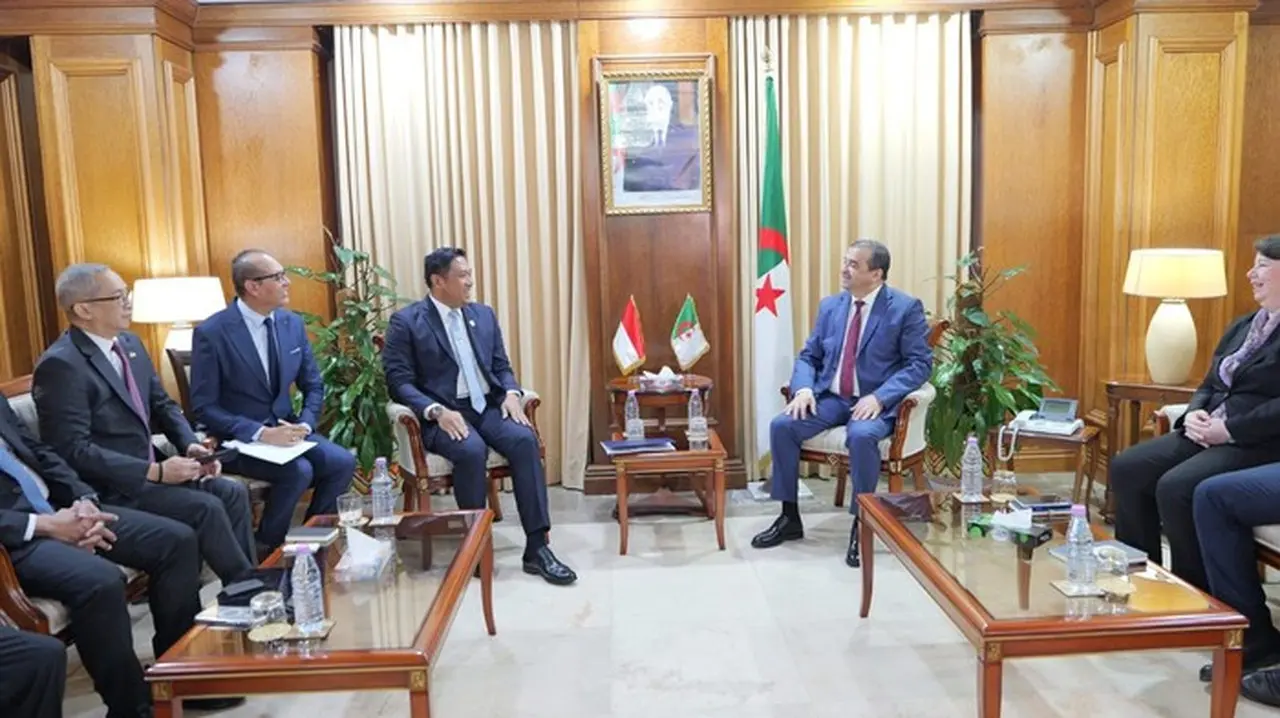 Pupuk Indonesia Gandeng Aljazair untuk Jamin Pasokan Fosfat, Harga Pupuk Bakal Lebih Murah Pupuk Indonesia Gandeng Aljazair untuk Jamin Pasokan Fosfat, Harga Pupuk Bakal Lebih Murah