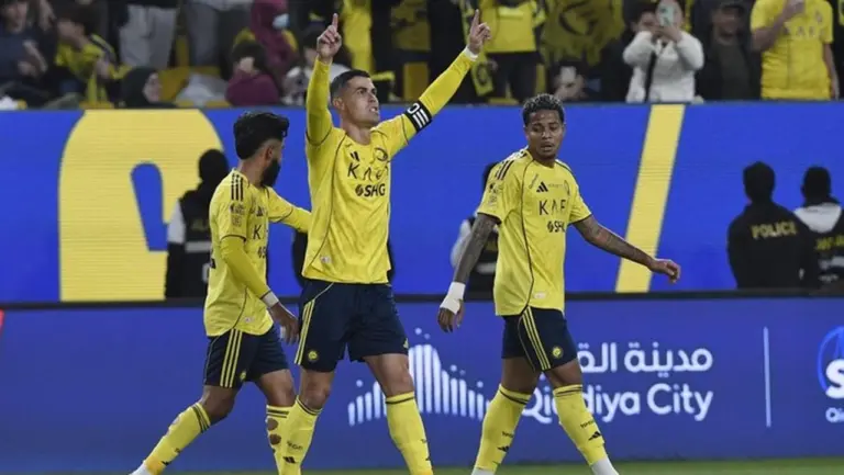 Cristiano Ronaldo Cetak Gol, Al Nassr Taklukkan Damac 2-1 di Liga Arab Saudi