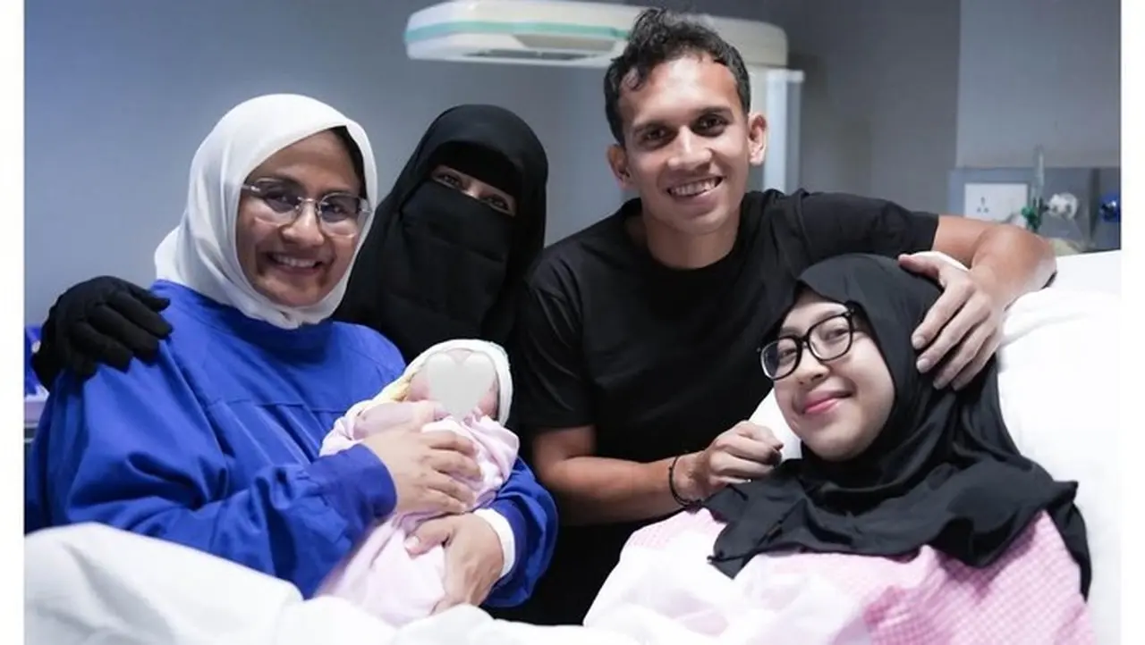 Umi Pipik Ungkap Peran Sigap Egy Maulana Vikri Urus Baby Elara Sejak Persalinan