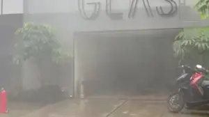 Rumah Sekaligus Kafe di Cempaka Putih Terbakar, Penyebab Masih Misteri