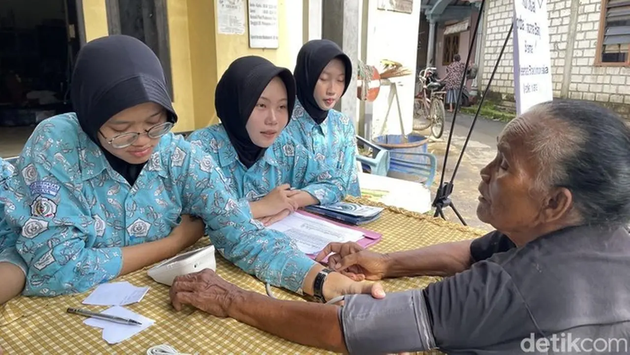 Banjir Dua Pekan di Pati Sebabkan Warga Alami Gatal dan Diare Banjir Dua Pekan di Pati Sebabkan Warga Alami Gatal dan Diare