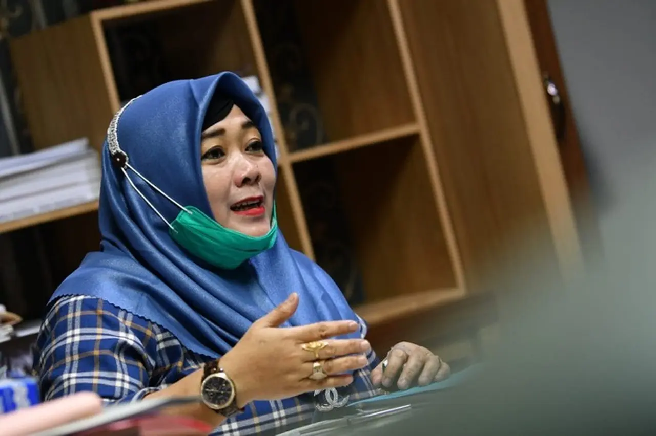 Wakili Warga, Laila Mufidah Desak Pengelolaan Sampah Surabaya Bebas Tumpukan dan Bau Wakili Warga, Laila Mufidah Desak Pengelolaan Sampah Surabaya Bebas Tumpukan dan Bau