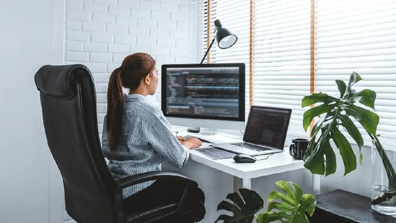 Jakarta Berlakukan WFH Akibat Cuaca Ekstrem, Ini Isi Surat Edaran Lengkapnya Jakarta Berlakukan WFH Akibat Cuaca Ekstrem, Ini Isi Surat Edaran Lengkapnya