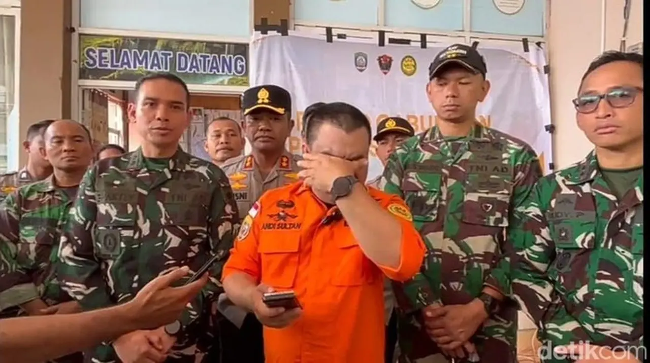 Sapu Bersih: Seluruh 10 Korban Pesawat ATR Ditemukan di Gunung Bulusaraung Pangkep Sapu Bersih: Seluruh 10 Korban Pesawat ATR Ditemukan di Gunung Bulusaraung Pangkep