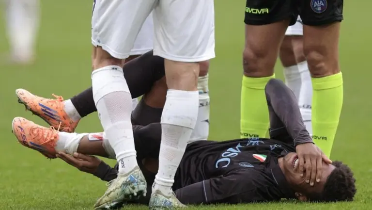 Badai Cedera Napoli Makin Parah: David Neres Susul Lukaku dan Politano Badai Cedera Napoli Makin Parah: David Neres Susul Lukaku dan Politano