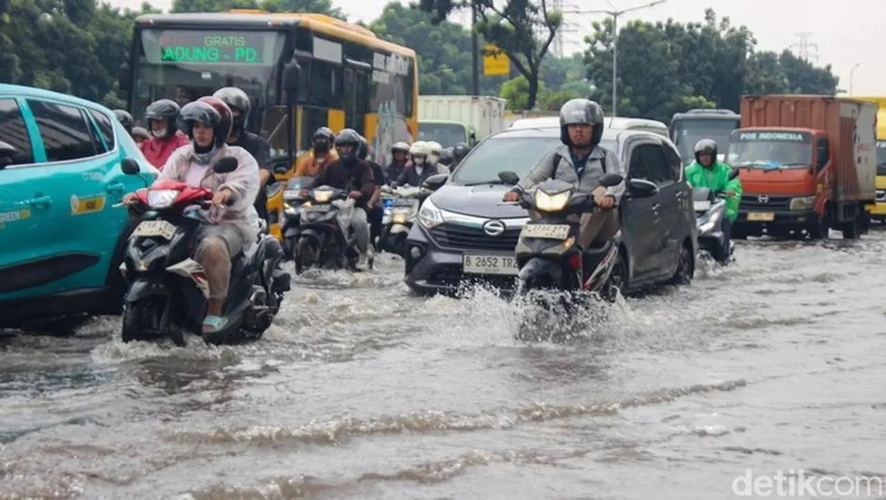 Pantau Banjir Jakarta: Aplikasi JAKI Sediakan Fitur Canggih Siaga Bencana Pantau Banjir Jakarta: Aplikasi JAKI Sediakan Fitur Canggih Siaga Bencana