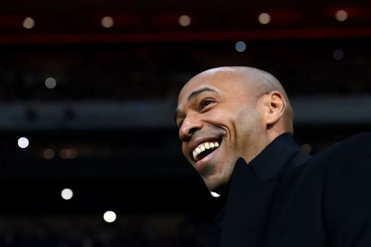 Thierry Henry Jagokan Michael Carrick Selamatkan MU, tapi Tak Berharap Menang Lawan Arsenal Thierry Henry Jagokan Michael Carrick Selamatkan MU, tapi Tak Berharap Menang Lawan Arsenal