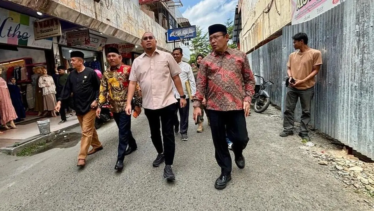 Andre Rosiade Pastikan Pembangunan Pasar Payakumbuh Segera Dimulai, Sertifikat Lahan Rampung Andre Rosiade Pastikan Pembangunan Pasar Payakumbuh Segera Dimulai, Sertifikat Lahan Rampung