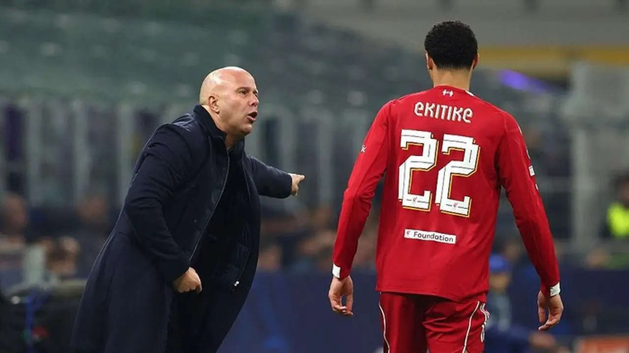 Arne Slot Akui Liverpool Tertinggal Jauh dari Arsenal dan Man City Musim Ini Arne Slot Akui Liverpool Tertinggal Jauh dari Arsenal dan Man City Musim Ini