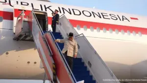 Prabowo Subianto Tiba di Tanah Air Usai Lawatan Penting ke Inggris dan Prancis