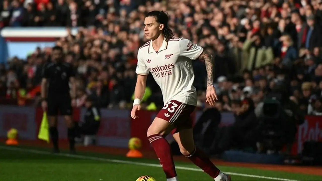 Arsenal Vs Manchester United: Nasib Riccardo Calafiori Masih Abu-abu Jelang Laga Arsenal Vs Manchester United: Nasib Riccardo Calafiori Masih Abu-abu Jelang Laga