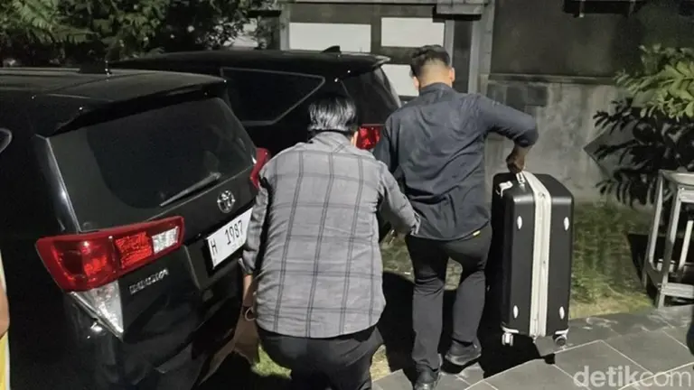 KPK Geledah Koperasi di Pati, Sita Lima Koper dan Satu Kardus Terkait Kasus Sudewo