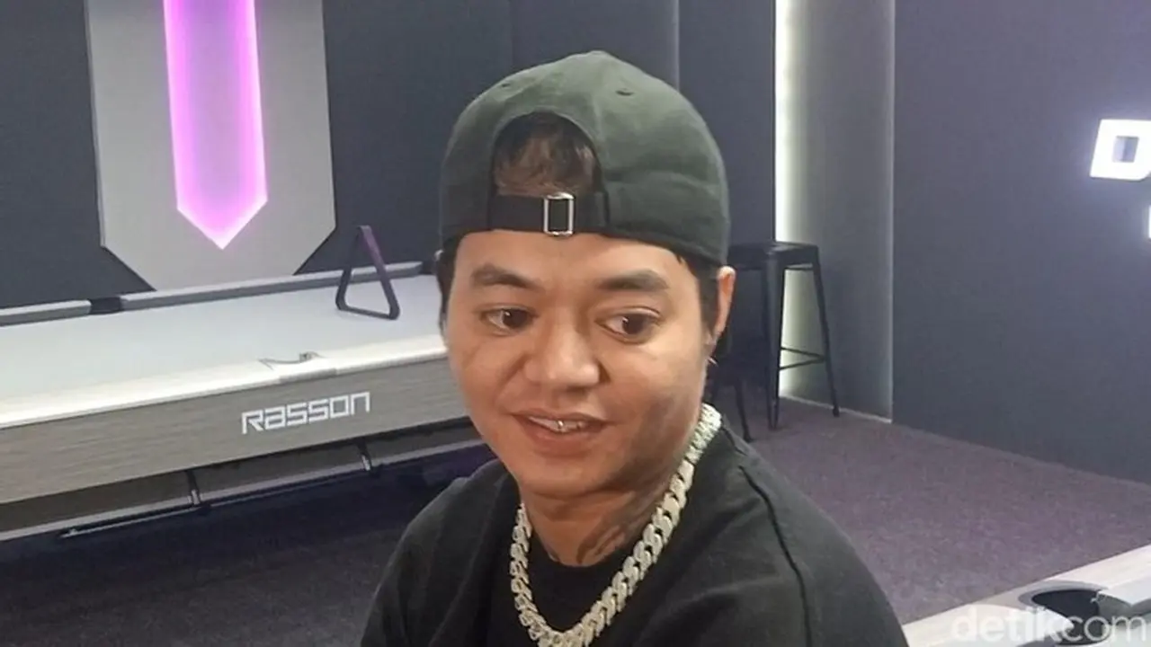 Polisi Jadwalkan Pemeriksaan Reza Arap Terkait Kematian Selebgram Lula Lahfah Besok Polisi Jadwalkan Pemeriksaan Reza Arap Terkait Kematian Selebgram Lula Lahfah Besok