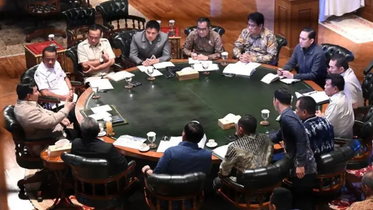 Prabowo Subianto Panggil Menteri ke Hambalang, Evaluasi Program Strategis Nasional Prabowo Subianto Panggil Menteri ke Hambalang, Evaluasi Program Strategis Nasional