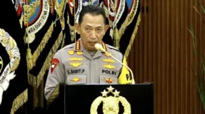 Kapolri Sebut Bhabinkamtibmas ‘Superman’ karena Sifat Humanis dan Serba Bisa