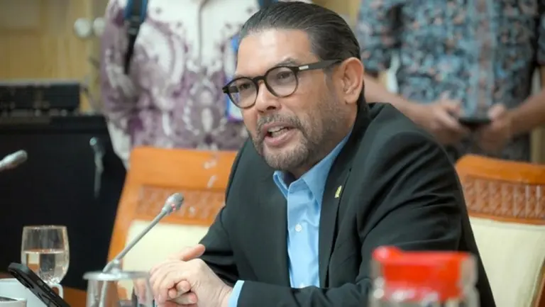 F-PKS DPR RI Dukung Polri Tetap di Bawah Presiden: Kondisi Ideal untuk Keamanan Nasional F-PKS DPR RI Dukung Polri Tetap di Bawah Presiden: Kondisi Ideal untuk Keamanan Nasional