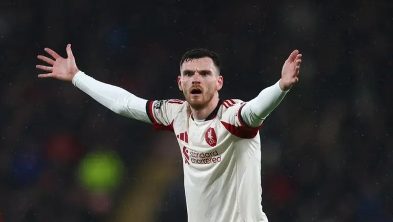 Tottenham Gagal Rekrut Andy Robertson, Liverpool Tahan Sang Bek Kiri