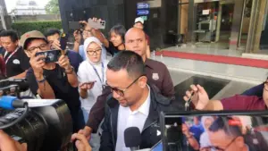 Gus Alex Bungkam Usai Diperiksa KPK Kasus Kuota Haji: ‘Ke Penyidik Aja’