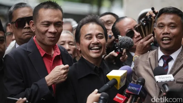 Roy Suryo dan Khozinudin Dilaporkan ke Polisi, Ini Respons Keduanya