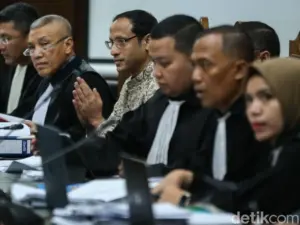 Nadiem Makarim Bantah Mufakat Jahat dalam Pertemuan dengan Petinggi Google Terkait Chromebook