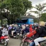 Libur Akhir Tahun, Taman Margasatwa Ragunan Dipadati Pengunjung, Lalin Mengular