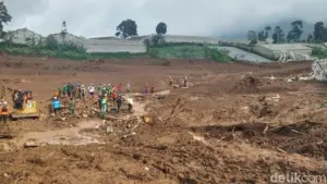 Puluhan Marinir Tertimbun Longsor Cisarua, 4 Jenazah Ditemukan